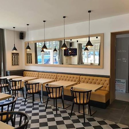 Hotel-Cafe Du Trinquet Камбо-ле-Бен Екстериор снимка