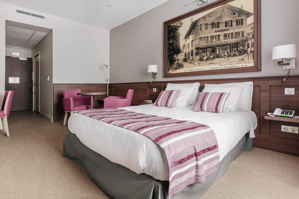 Hotel-Cafe Du Trinquet Камбо-ле-Бен Екстериор снимка