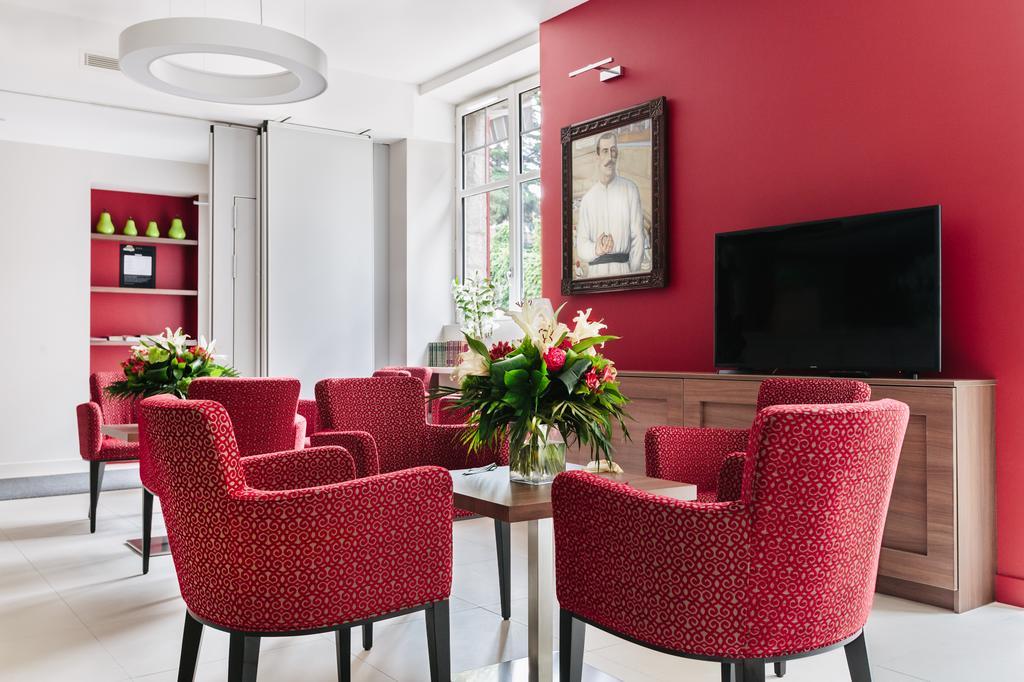 Hotel-Cafe Du Trinquet Камбо-ле-Бен Екстериор снимка